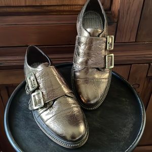 Kelsi Dagger Brooklyn NWOT Size 6 Gold Leather Oxfords
